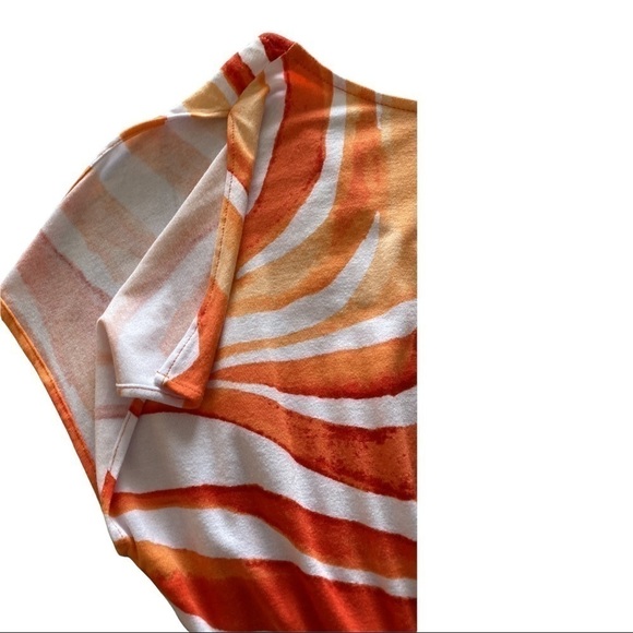 TOMMY Bahama swimsuit coverup. Gorgeous shades of orange and white print XS/TP
C - Picture 3 of 11